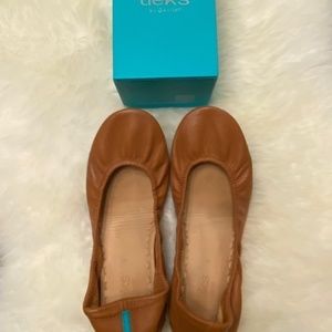 Ballet Flats Size 9 / Tieks by Gavrieli / Color: Chestnut (Tan)